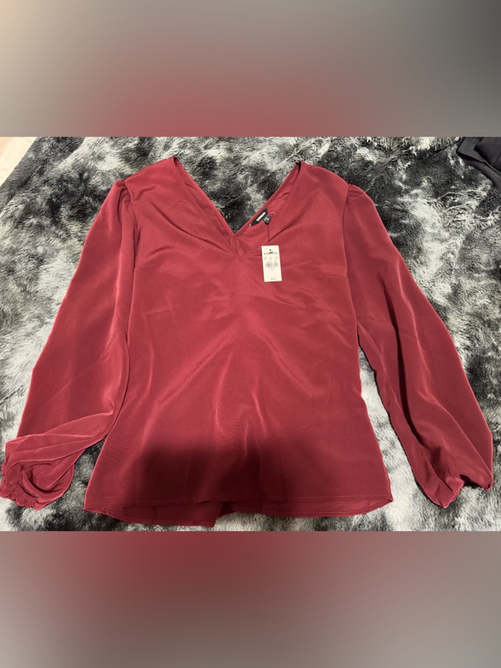 Express V-Neck Long Sleeve Top - Burgundy